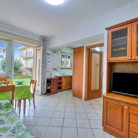 Leonardo House Garden Center - Happy Apartman Stresa