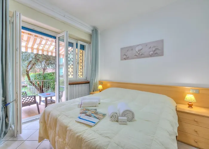 Apartament Leonardo House Garden Center - Happy Stresa