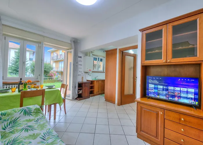 Apartament Leonardo House Garden Center - Happy Stresa