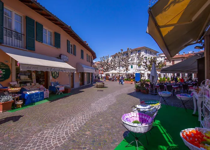 Leonardo House Garden Center - Happy Stresa