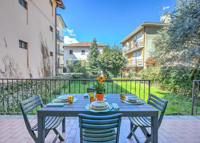 Leonardo House Garden Center - Happy Apartament Stresa
